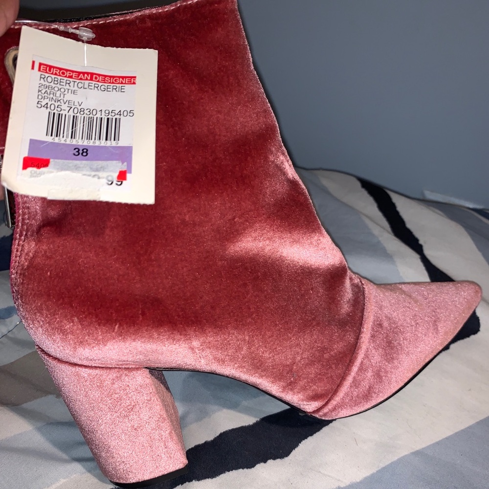 Suede pink velvet booties